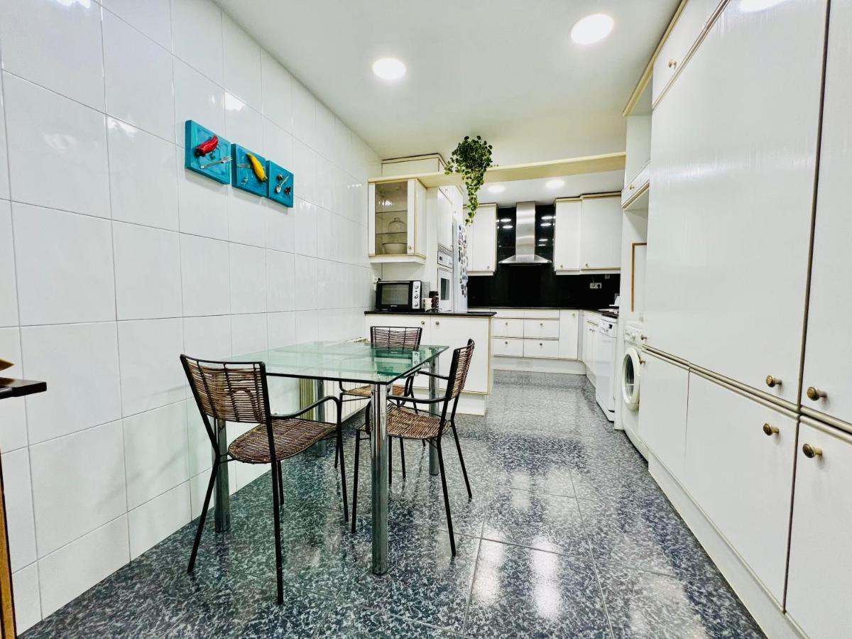 Your Second Home In Barcelona With Private Room And Private Bathroom Close To Montjuic, Pl Espana, La Rambla, Ferry Port Dış mekan fotoğraf